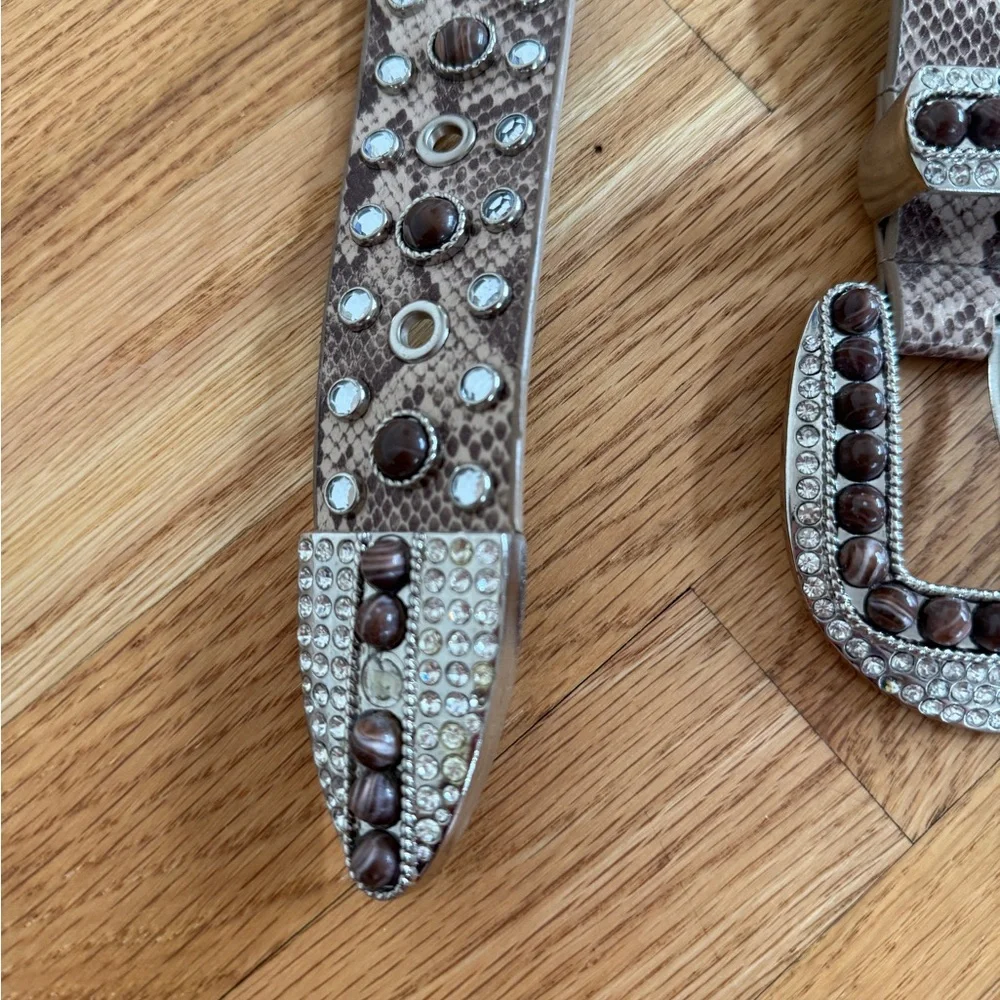 N/A studs missing